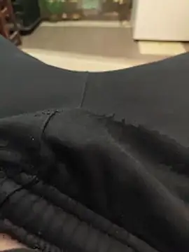 Snapshot of Bello98sud chatting on February 8, 2026, 7:11 pm Bello98sud online show from February 8, 2026, 7:11 pm