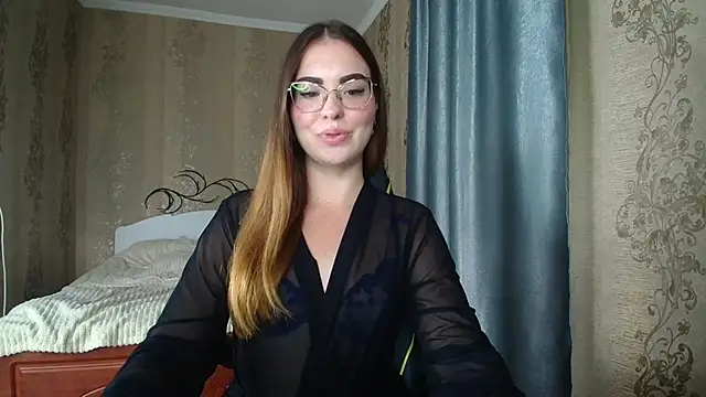 Snapshot of Leila_Kissyu chatting on June 13, 2026, 2:37 pm Leila Kissyu online show from June 13, 2026, 2:37 pm