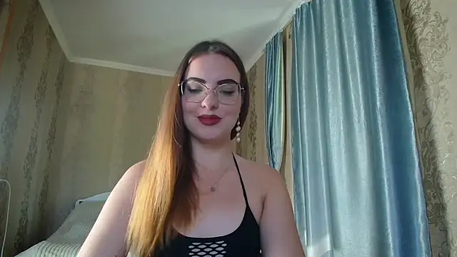 Snapshot of Leila_Kissyu chatting on September 22, 2025, 9:37 am Leila Kissyu online show from September 22, 2025, 9:37 am