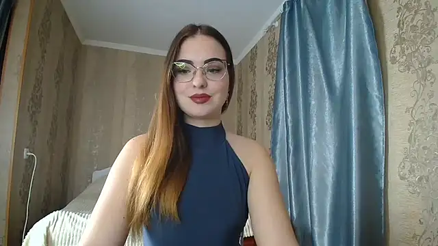 Snapshot of Leila_Kissyu chatting on November 19, 2025, 11:10 am Leila Kissyu online show from November 19, 2025, 11:10 am
