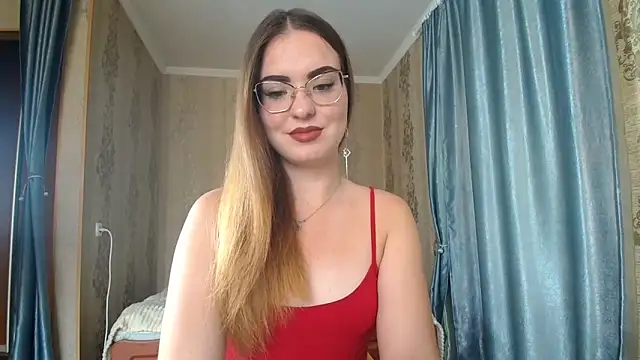 Snapshot of Leila_Kissyu chatting on September 28, 2025, 11:50 am Leila Kissyu online show from September 28, 2025, 11:50 am