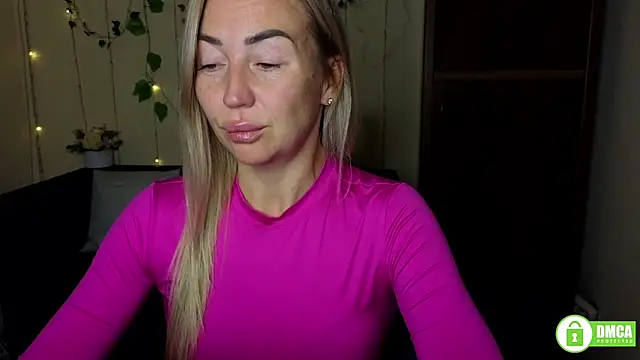 Snapshot of Kiss_julli88I chatting on September 26, 2025, 5:42 pm Kiss julli88I online show from September 26, 2025, 5:42 pm