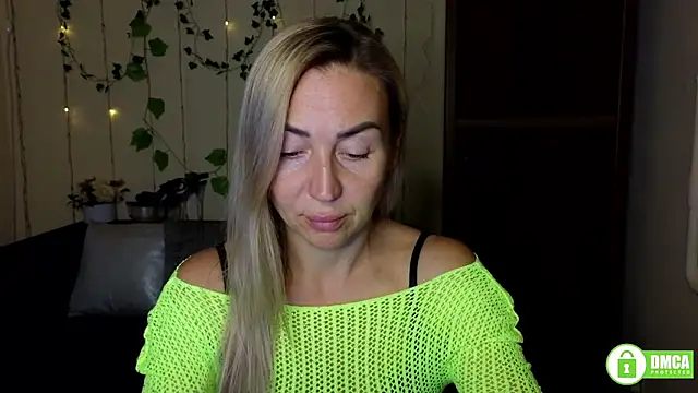 Snapshot of Kiss_julli88I chatting on September 14, 2025, 5:24 pm Kiss julli88I online show from September 14, 2025, 5:24 pm