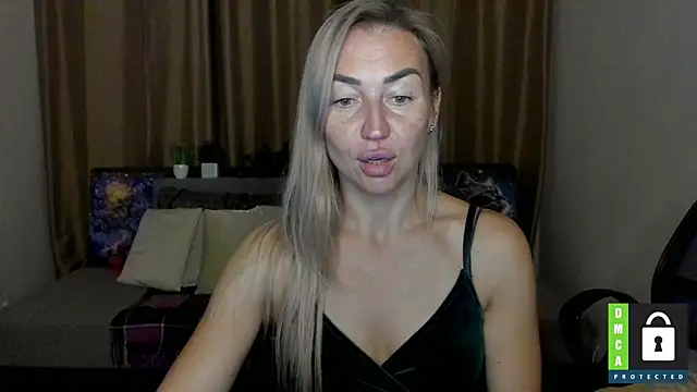 Snapshot of Kiss_julli88I chatting on September 24, 2025, 5:30 pm Kiss julli88I online show from September 24, 2025, 5:30 pm