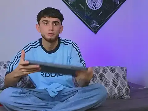 samevansx  online show from September 30, 2025, 9:10 pm