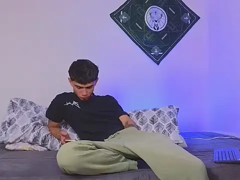 samevansx  online show from September 22, 2025, 2:23 pm