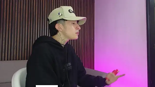 troy rouge online show from September 13, 2025, 7:25 pm