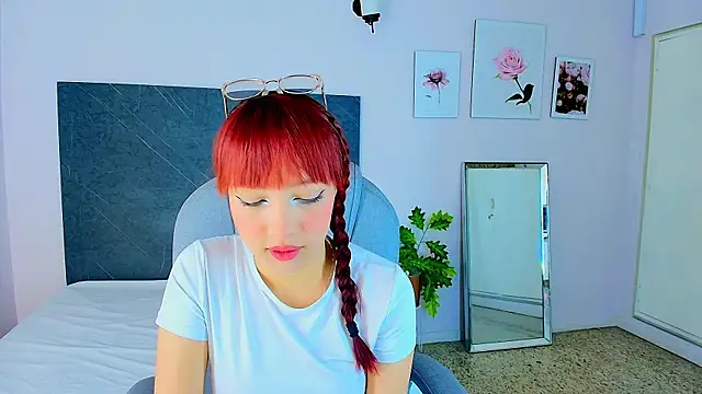 sharon rosse   online show from October 8, 2025, 12:17 pm