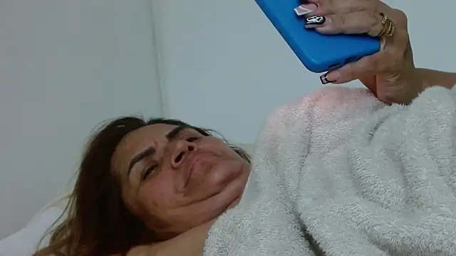 Snapshot of Milena_Foox chatting on November 8, 2025, 6:55 pm Milena Foox online show from November 8, 2025, 6:55 pm