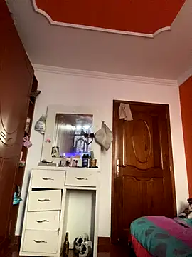 Luna-nevada online show from January 7, 2026, 12:21 pm