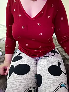 Snapshot of queen_belisima1 chatting on December 1, 2025, 6:09 pm queen belisima1 online show from December 1, 2025, 6:09 pm