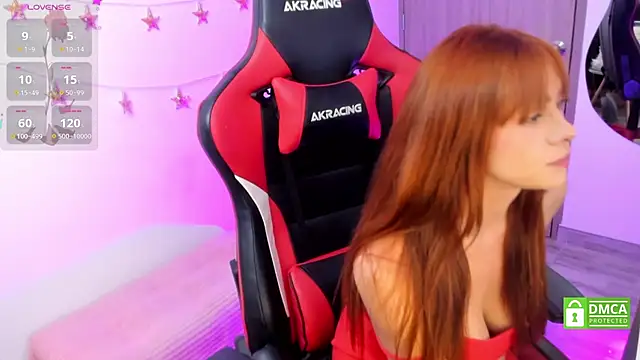 LindaSilverstone online show from September 26, 2025, 4:25 pm