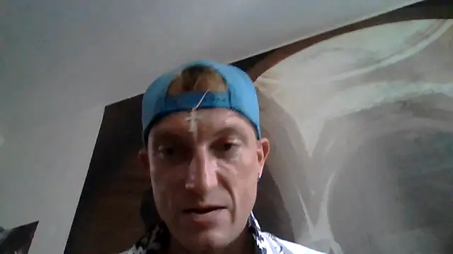 Snapshot of MaxPovelXL chatting on August 4, 2026, 8:52 am MaxPovelXL online show from August 4, 2026, 8:52 am