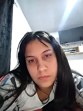 esmeralda jadees online show from April 29, 2026, 2:10 pm
