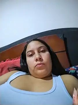 esmeralda jadees online show from July 12, 2026, 4:13 am