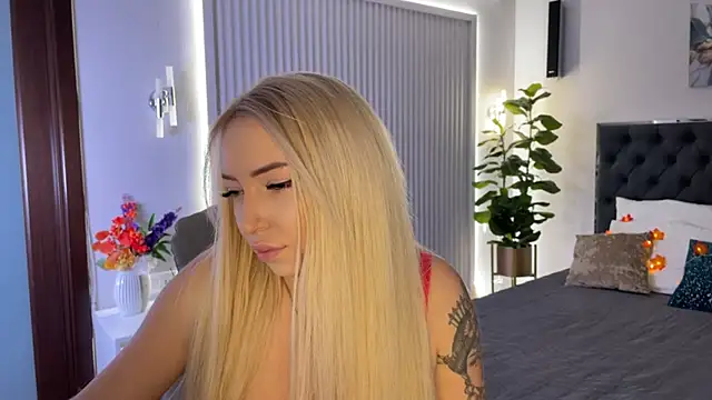 OhMyEmma online show from October 7, 2025, 1:28 am