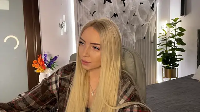 OhMyEmma online show from October 27, 2025, 1:17 am