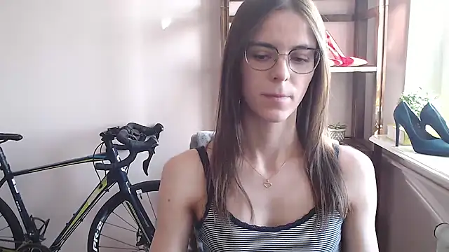 love megi online show from March 5, 2026, 1:30 pm