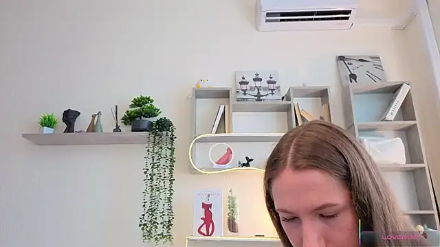 Kira mindnes online show from July 16, 2026, 6:10 am