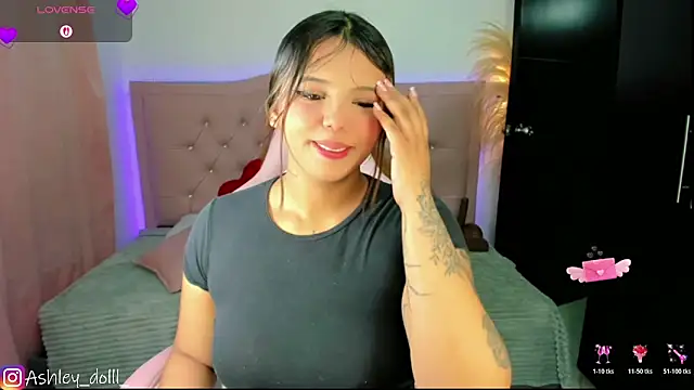 Ashley dolll online show from April 24, 2026, 9:06 pm