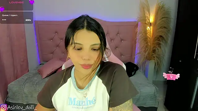 Ashley dolll online show from June 10, 2026, 8:32 pm