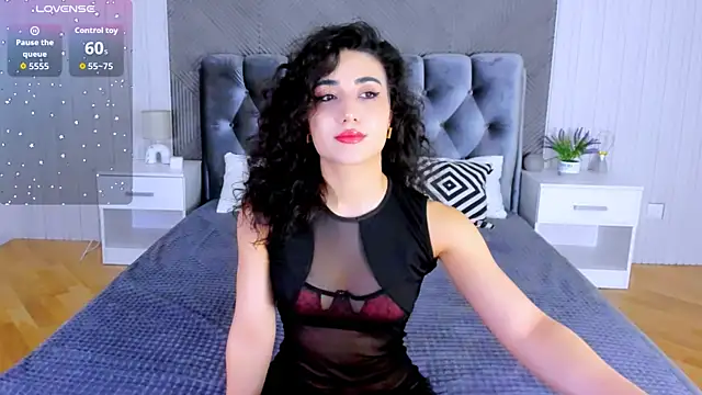 Snapshot of Maya_Rogerss chatting on November 24, 2025, 2:28 pm Maya Rogerss online show from November 24, 2025, 2:28 pm