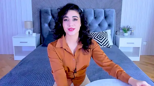 Snapshot of Maya_Rogerss chatting on November 14, 2025, 2:43 pm Maya Rogerss online show from November 14, 2025, 2:43 pm