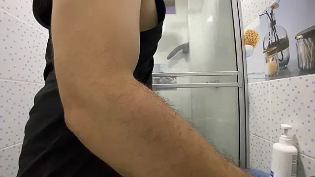 chicoinhibido online show from December 13, 2025, 11:11 pm