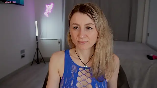   Milana     online show from March 12, 2026, 11:09 pm