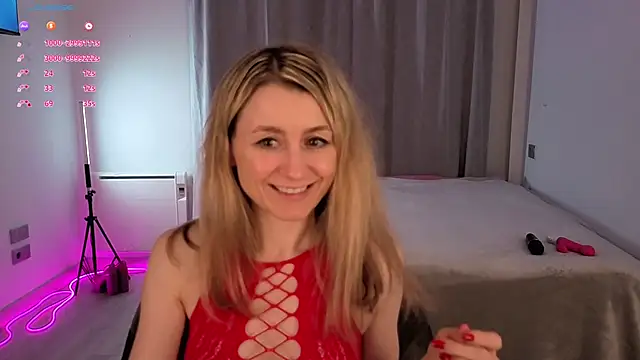   Milana     online show from November 12, 2025, 11:19 pm