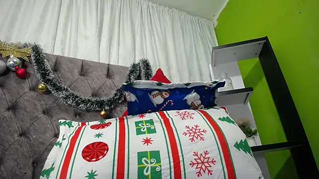 ANA-BULLOCK- online show from December 22, 2025, 12:05 pm