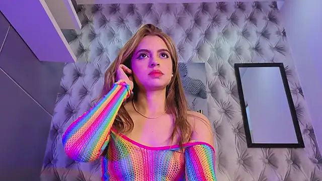  Gabytaylor online show from September 25, 2025, 11:38 am