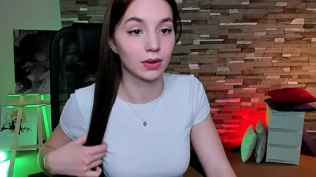 OlgaPetrova online show from March 10, 2025, 1:10 pm