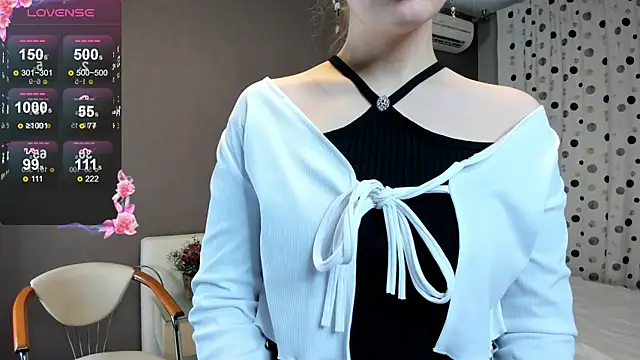 Snapshot of EsmeDecoursey chatting on March 21, 2025, 10:06 pm EsmeDecoursey online show from March 21, 2025, 10:06 pm