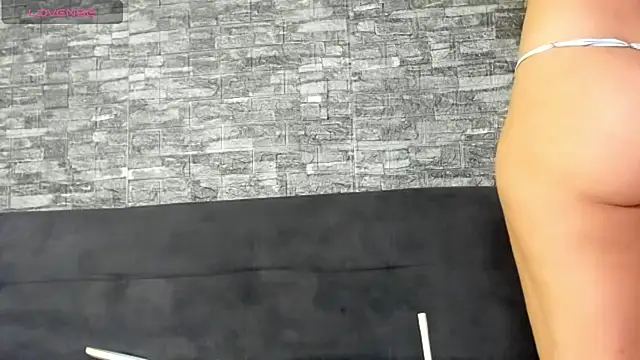 ASHLEY AND ASH online show from January 19, 2026, 3:49 pm