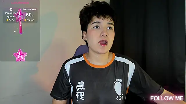 emma cute7 online show from October 3, 2025, 3:09 am