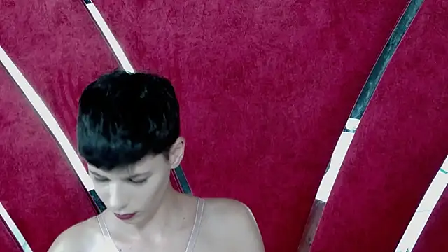 Roxxy Rouge online show from October 4, 2025, 3:46 pm