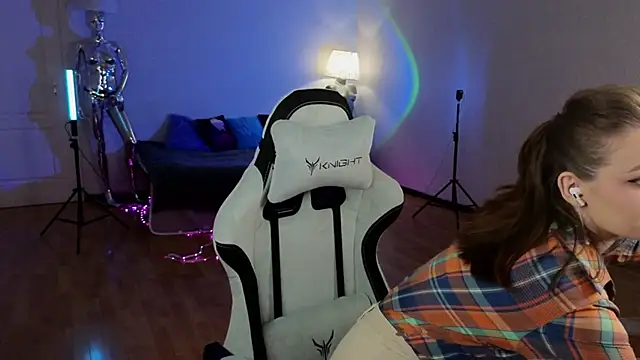 monicaerotic online show from March 13, 2025, 11:38 pm