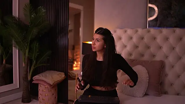 Snapshot of TanyaVonDe chatting on March 14, 2026, 5:52 pm TanyaVonDe online show from March 14, 2026, 5:52 pm