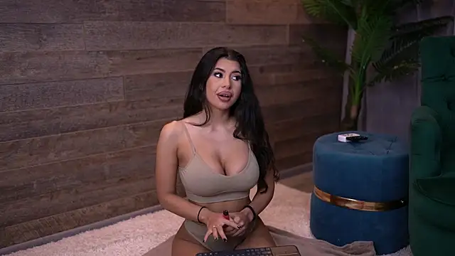 TanyaVonDe online show from December 3, 2025, 6:40 pm