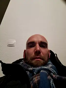 Snapshot of Smokeym123 chatting on February 21, 2026, 7:05 pm Smokeym123 online show from February 21, 2026, 7:05 pm