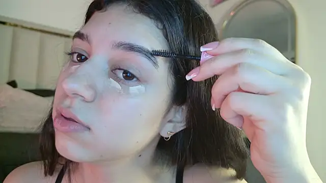 Snapshot of eva_sin18 chatting on June 6, 2026, 11:32 pm eva sin18 online show from June 6, 2026, 11:32 pm