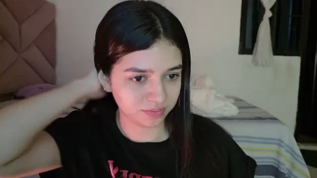 Snapshot of eva_sin18 chatting on June 14, 2026, 12:07 am eva sin18 online show from June 14, 2026, 12:07 am