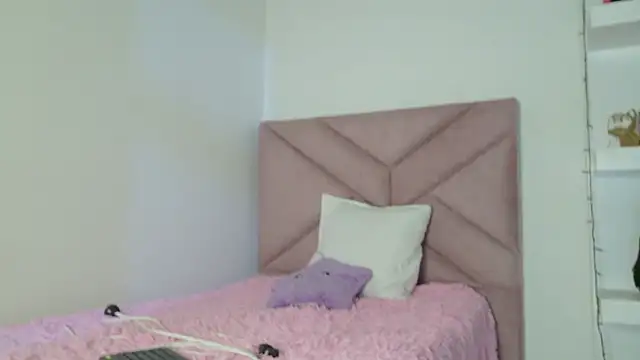 eva sin18 online show from May 6, 2026, 11:42 pm