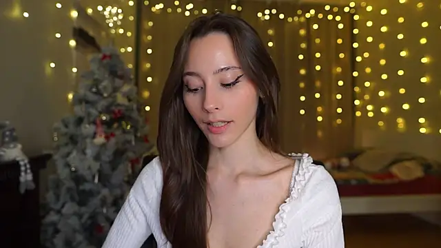 EditaBails online show from December 18, 2025, 7:40 pm