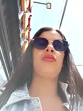 Nathaly 12 online show from November 20, 2025, 3:23 pm