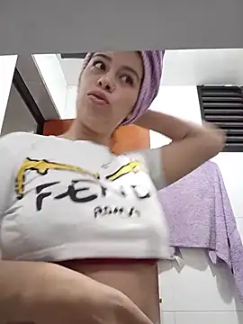Nathaly 12 online show from July 15, 2026, 9:16 am