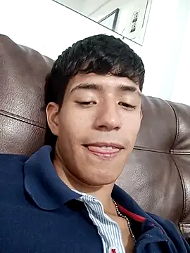 dareck 18 online show from September 25, 2025, 4:57 pm