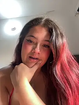 VanessaScott  online show from October 16, 2025, 8:28 pm