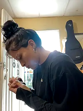 val zx online show from September 29, 2025, 6:13 pm